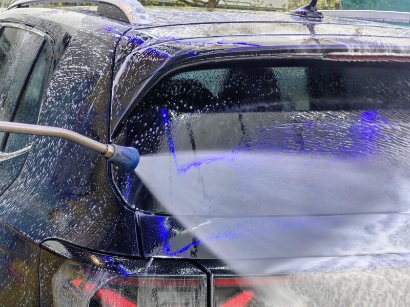 Auto selbst waschen: Anleitung für die richtige Autowäsche - Auto selbst waschen: Anleitung für die richtige Autowäsche