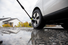 AVA Felgenbürste mit Wasserdurchlass