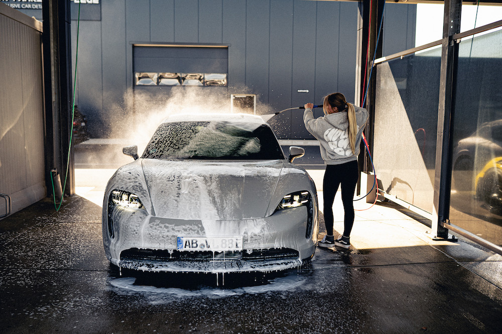 Auto waschen - Tipps zur richtigen Autowäsche